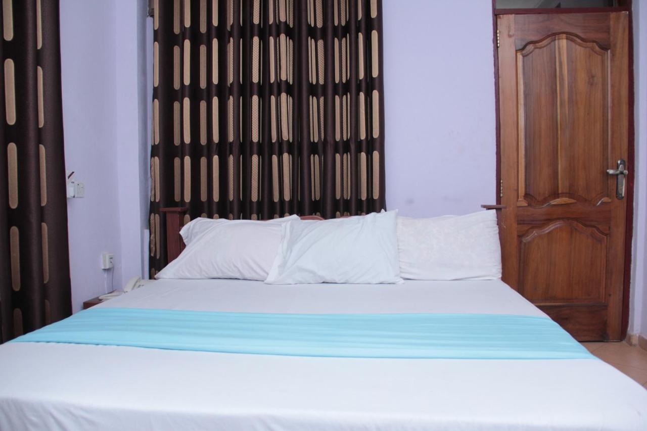Nbangba Hotel Techiman 外观 照片