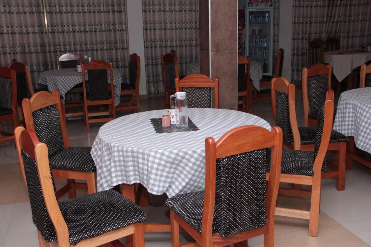 Nbangba Hotel Techiman 外观 照片