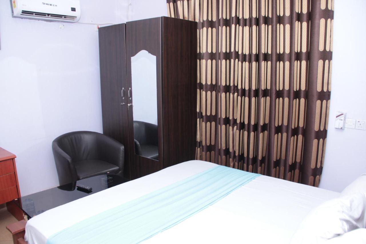 Nbangba Hotel Techiman 外观 照片